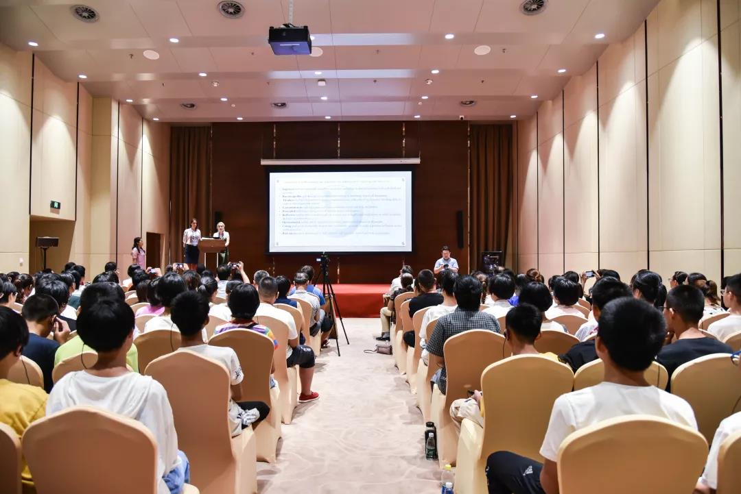 “一带一路”青少年教育发展联盟年会在石家庄国际会展中心隆重举行